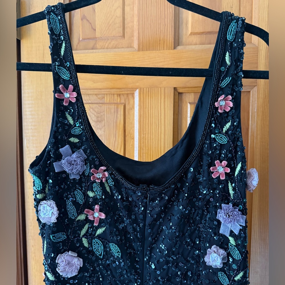 Mac Duggal Square-Neck Floral Beaded Maxi Dress - Picture 9 of 11